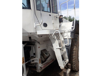 Pá carregadora de rodas Komatsu WA 380-6: foto 5