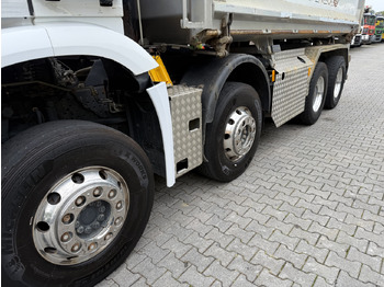 Camião basculante Mercedes-Benz Arocs 3245 K 8X4: foto 4