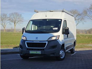 Furgão compacto PEUGEOT Boxer