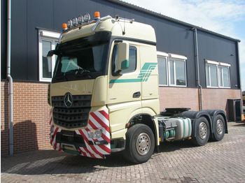 Tractor MERCEDES-BENZ Arocs 3351
