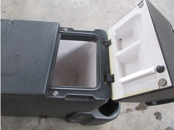 Sistema elétrico por Camião Iveco 5801601305 KOELKAST IVECO HI WAY EURO 6: foto 5