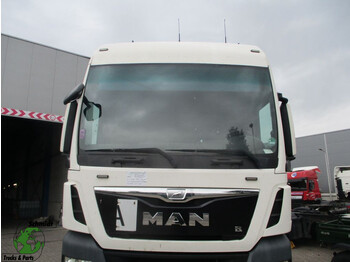 Cabine e interior MAN TGX