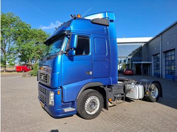 Tractor VOLVO FH13 400
