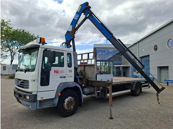 Camião grua VOLVO FL6 220