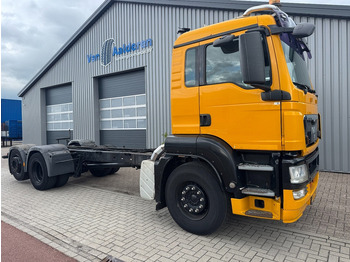 Camião furgão MAN TGS 26.360