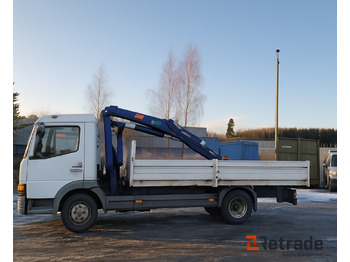 Camião de caixa aberta/ Plataforma, Camião grua Mercedes-Benz Atego 818L med 6 meter plan og kran: foto 2