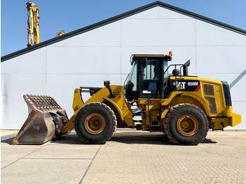 Pá carregadora de rodas CATERPILLAR 950M