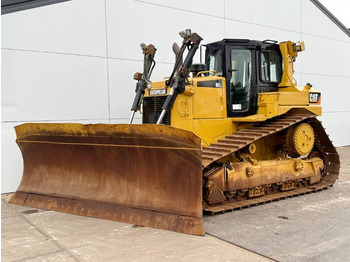 Buldôzer CATERPILLAR D6T