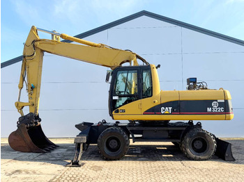 Escavadeira de rodas CATERPILLAR M322C