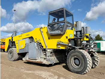 Máquina de asfalto WIRTGEN