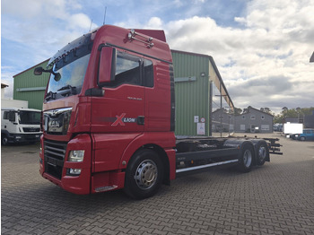 Camião chassi MAN TGX 26.500