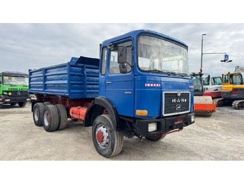 Camião basculante MAN 26.281 6x6 3 sided tipper - ZF gearbox: foto 3