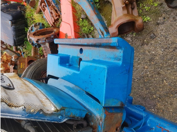 Jantes e pneus por Máquina agrícola New Holland,ford 8710, 7910, Tw, 30 Serie, Main Weight Carrier Block E0nn3n241aa: foto 2
