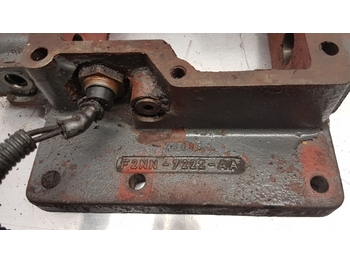Transmissão por Trator Old Stock Old Stock Transmission Control Cover F2nn7222aa: foto 2
