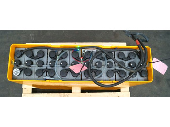 Bateria automotiva por Equipamento de movimentação Jungheinrich unknown | Battery 24V465Ah 24 3PZS465 year 21/2020 370 kg dimension Battery 24V465Ah 24 3PZS465 year 21/2020 370 kg dimensions 78,5x21x79cm sn. 7540926001: foto 2