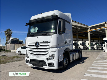Tractor MERCEDES-BENZ Actros 1845