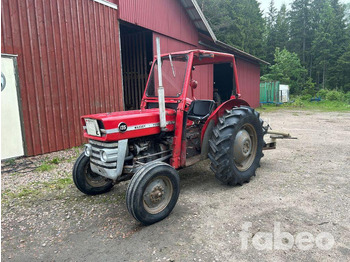Trator MASSEY FERGUSON 100 series
