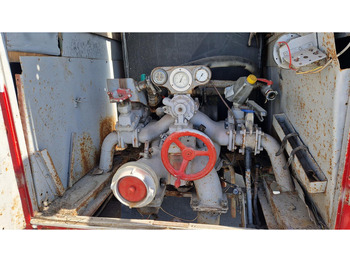 Carro de bombeiro Mercedes-Benz 1113 4X4 new tank: foto 5