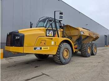 Caminhão articulado CATERPILLAR