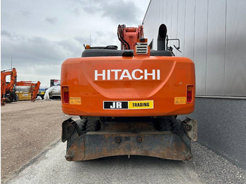 Escavadeira de rodas Hitachi ZX220W-5B: foto 3