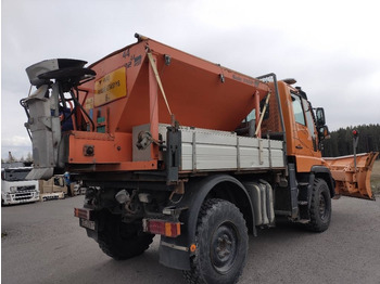 Máquina de outro Mercedes-Benz Unimog ,hiekoitin,aura,kippilava: foto 3