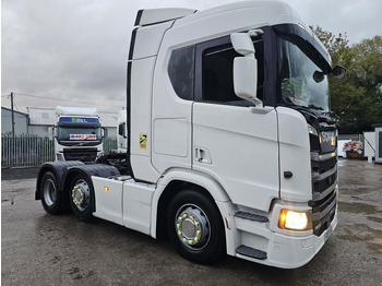 Tractor SCANIA R 450