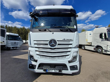 Tractor MERCEDES-BENZ Actros 1845