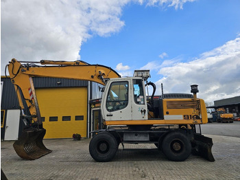 Escavadeira de rodas LIEBHERR A 914