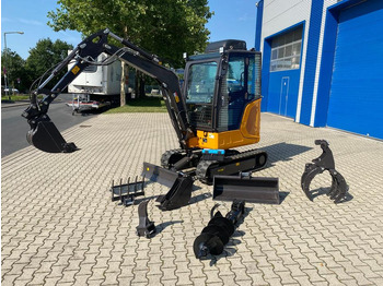Mini escavadeira BERGER KRAUS