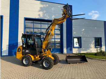 Carregadora articulada KUBOTA