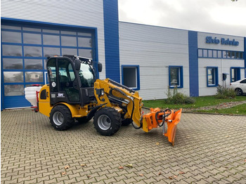 Carregadora articulada KUBOTA