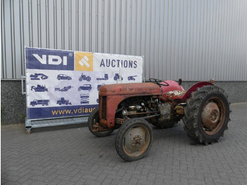Trator MASSEY FERGUSON