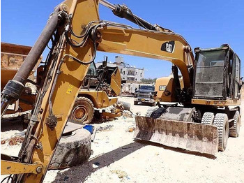 Escavadeira CATERPILLAR M320F