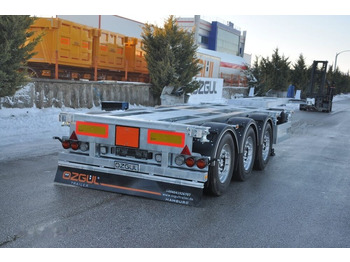 Semi-reboque transportador de contêineres/ Caixa móvel ÖZGÜL