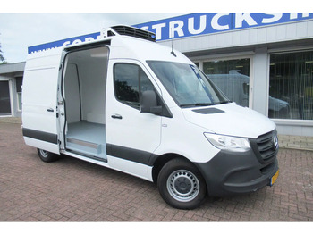 Carrinha frigorífica Mercedes-Benz Sprinter 317 CDI Koel / Vries/ verwarmen Carrier Xarios 350 + 220 volt nacht stekkerL2/H2: foto 2