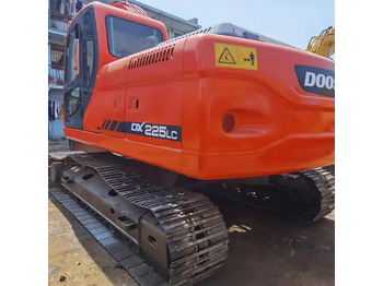 Escavadora de rastos 22tons Used Excavator Doosan DX225 In Good Condition Used Original doosan 225 excavator: foto 2