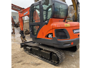 Escavadora de rastos DOOSAN DX60