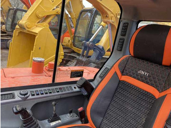 Escavadora de rastos Awesome Performance Korea Imported Small Scale Used Doosan Dx60 Excavator in Shanghai: foto 4