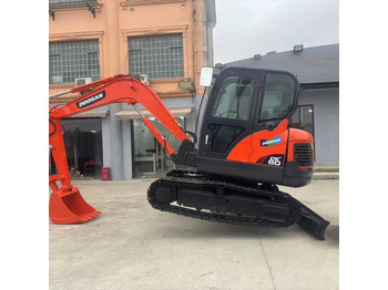 Escavadeira DOOSAN DX60-9C