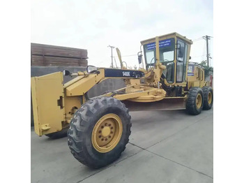 Motoniveladora CATERPILLAR 140K