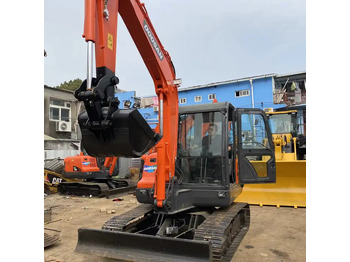 Escavadora de rastos DOOSAN DX60