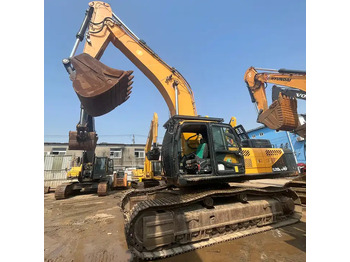 Escavadora de rastos HYUNDAI