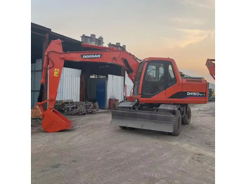 Escavadeira DOOSAN