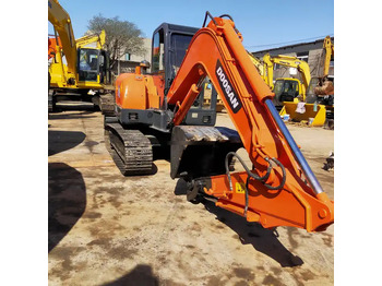 Escavadora de rastos DOOSAN DH55-V