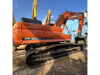Escavadora de rastos DOOSAN DX300LC
