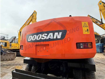 Escavadora de rastos Used excavator doosan dh150  excavators machinery doosan dx60 dx80 dx75 dx225 Good Condition Low price: foto 4 Escavadora de rastos Used excavator doosan dh150  excavators machinery doosan dx60 dx80 dx75 dx225 Good Condition Low price: foto 4