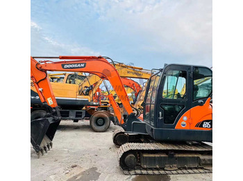 Escavadora de rastos DOOSAN DX225
