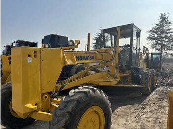 Motoniveladora KOMATSU GD655: foto 2