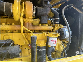 Motoniveladora KOMATSU GD655: foto 5