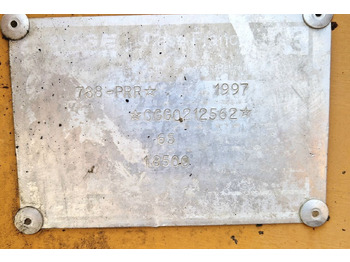 Escavadeira de rodas Case 788: foto 3